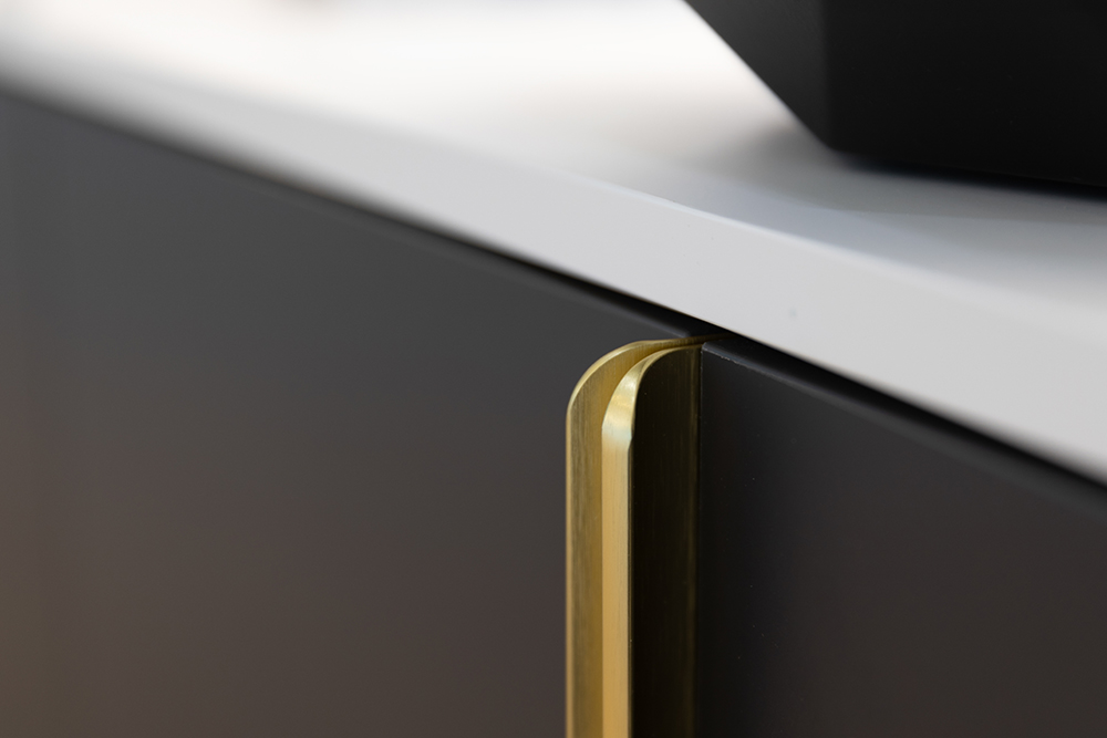 Ronbow bespoke handles