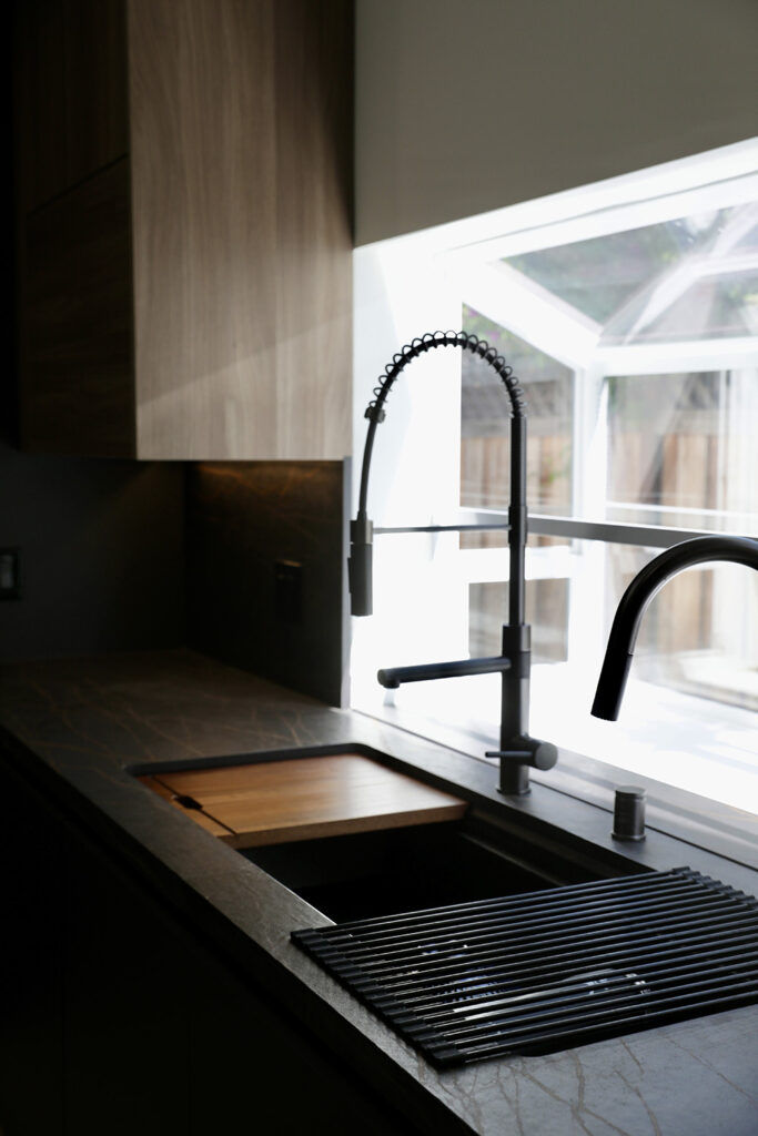 Ronbow Cupertino Kitchen in Phantom SM and Terra Cotta cabinet door finishes